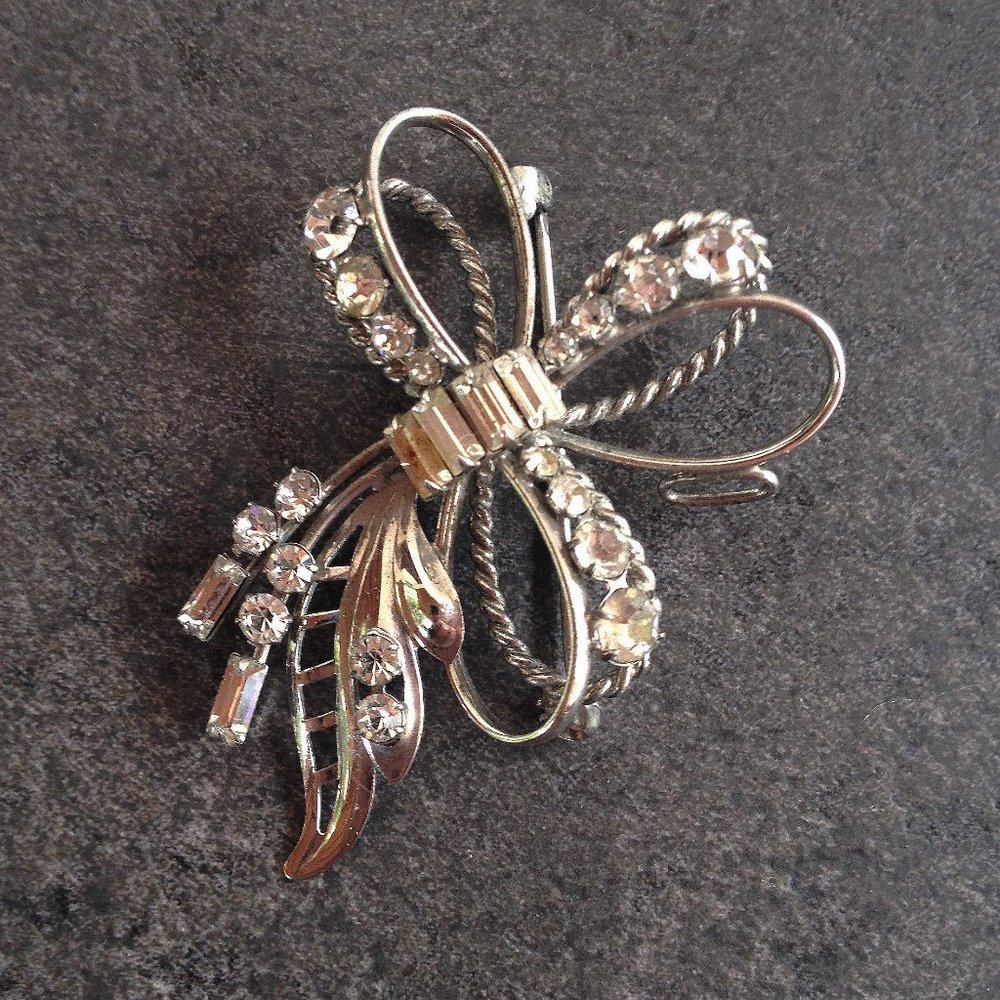 Vintage 40's Deco Sterling brooch by Carl Art